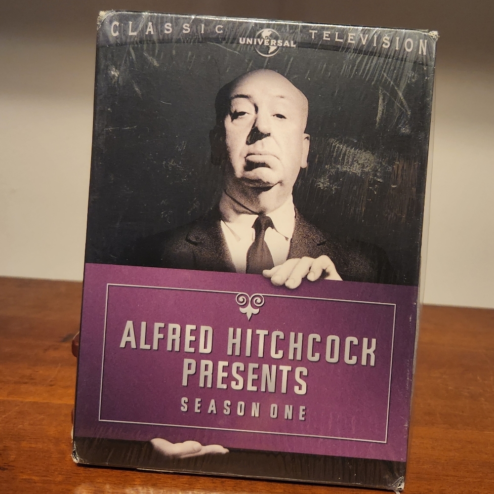 Alfred Hitchcock Presents Season One DVD
